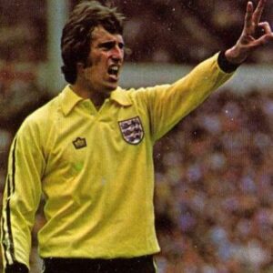 Peter Schmeichel Instagram - Ray Clemence, a true gentleman one of the nicest people I’ve ever met, an idol and an inspiration to myself as a young aspiring GK, has sadly passed away today. Thanks for everything legend. RIP Sir