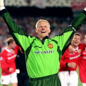 Peter Schmeichel Instagram - Today it’s 25 years since I played my last match for Man United - and won the treble🏆🥇⚽️👹 What else is fitting for an anniversary like that than a GIVEAWAY... Like and comment below and I’ll pick a winner of a signed match worn Champions League shirt from the 99 season 🤩
