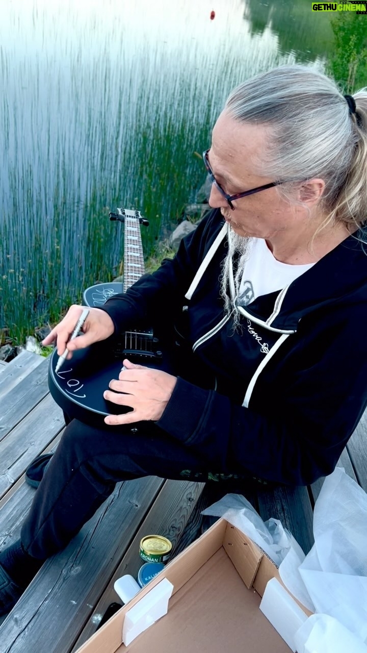 Peter Tägtgren - 3.6K Likes - Guitar is signed and sent! Hope the winner will enjoy it 😉 Thank you to everyone who participated in our contest and thanks for your support of the new album. It means to us!
See you on shows and let’s keep on rocking! 🤘🏼
#PAINband #NewAlbum #IAMPAIN #Explore