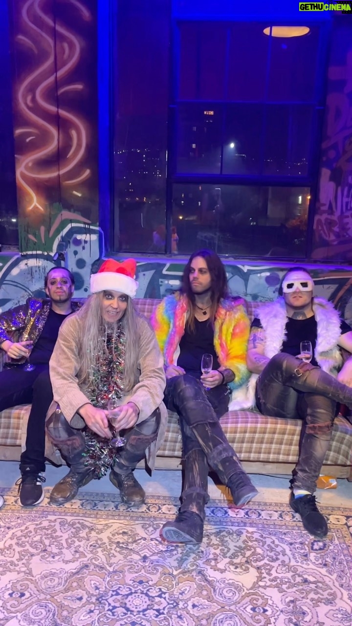 Peter Tägtgren - 3.9K Likes - Dear PainHeads!
We wish you Merry Christmas and Happy Holidays!🎄🔥🎉
May your holidays be filled with music, laughter, and good times.🤟
Next year is promised to be very special. Let all your wishes come true.
Right, Mr Alien? @alientagtgren 👽🥛🐄 🛸
#painband #merrychristmas #happynewyear