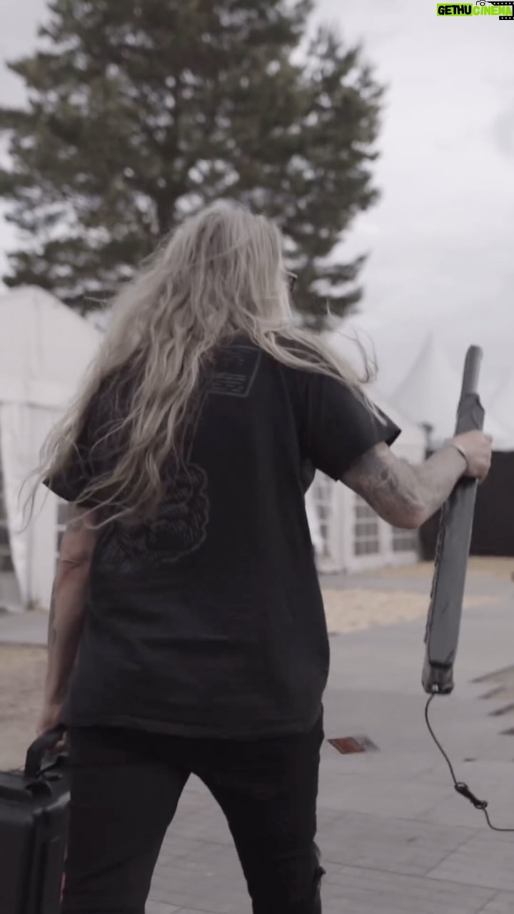 Peter Tägtgren - 1.5K Likes - Brutally walking in this Monday...how is your start of the week?