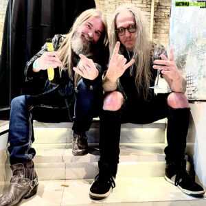 Peter Tägtgren Instagram - Great seeing you again #pärsundström in Cyprus! 
And ill see you soon in the studio again 🤘🏻 with captain @jonas_kjellgren behind the desk 
@sabatonofficial 
@painbandofficial @espguitars @esp_customshop @jimdunlopusa