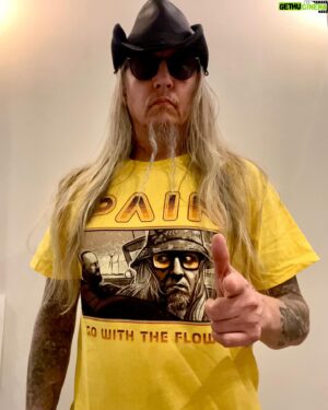 Peter Tägtgren Instagram - So folks..
The new single “Go with the flow” has been out for almost a week, 
what y’all think? 

Oh.. like the T-shirt? 
Go to the bio and get yours🤘🏻🤘🏻🤘🏻
@painbandofficial 
#IAmPAIN #GWTF #newalbum #newmerch
