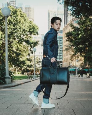 Peter Thurnwald Instagram - Where we going ? 💼 @gucci #gucci 

@rebeccahitchphotography