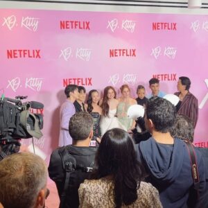 Peter Thurnwald Instagram - @xokittynetflix Premiere 💕

Stylist: @__toriknowles 
Wearing: @versace
Content: @isabellelindores
Thanks to: @platformprteam

#xokitty #netflix #hellokitty