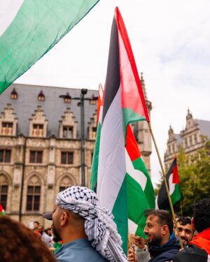 Petra De Sutter Instagram - De gruwel in Gaza en de bezette Westelijke Jordaanoever gaat onverbiddelijk door. Dit moet stoppen. 

Wij blijven strijden voor een #freePalestine. Wij blijven op straat komen.

België moet de Palestijnse Staat erkennen. Enkel zo kan er vrijheid en vrede komen voor de Palestijnen én de Israeli. #ceasefirenow