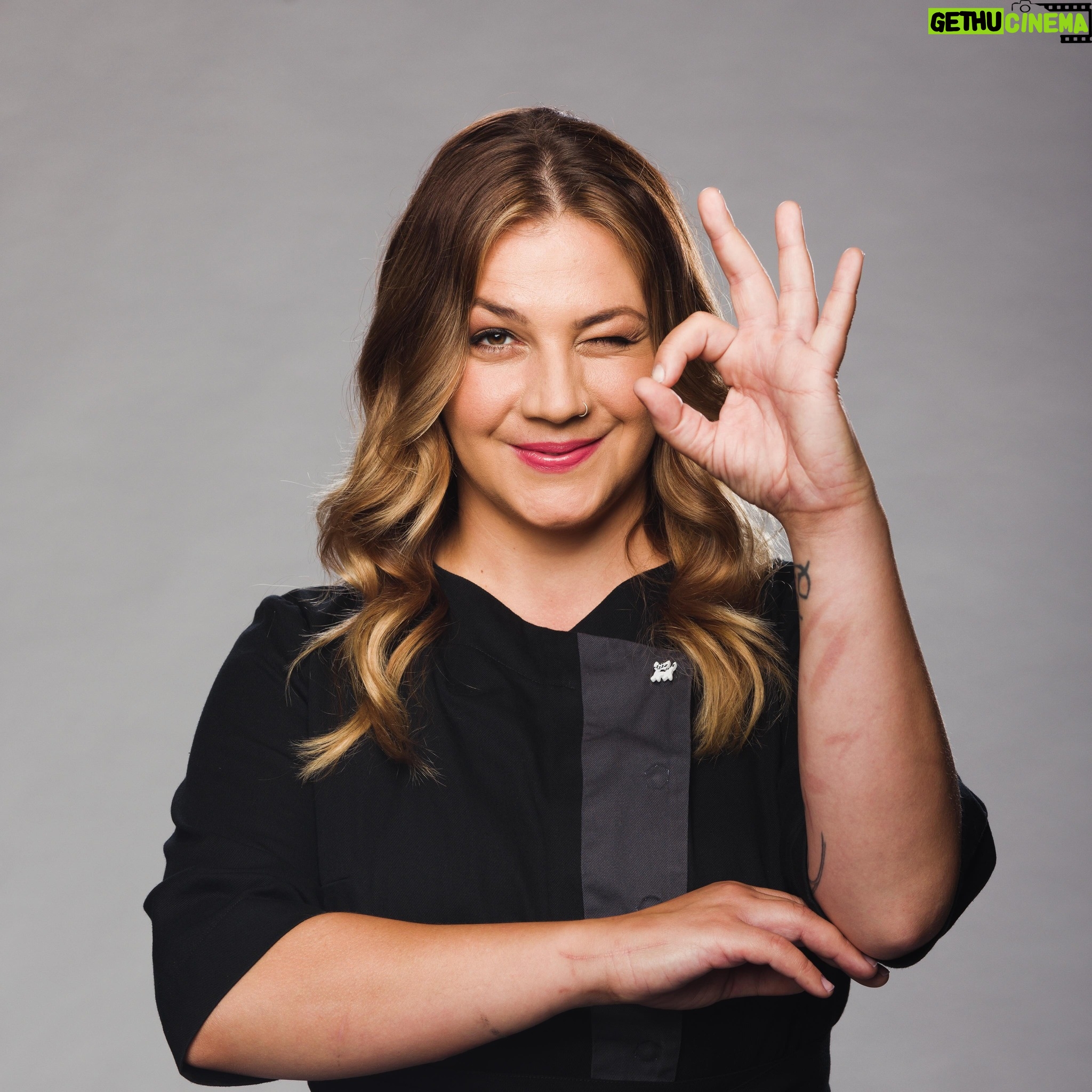 Petra Vindyšová - 201 Likes - Přeji Vám krásný sváteční den! 🍀🐣
Už teď vymýšlím, co si společně uvaříme v dubnové víkendové @snidanesnovou a těším se na Vás!♥️
#chef ##snidanesnovou #chefslife #tvshow
