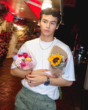 Phachara Suansri Instagram - seasons💐