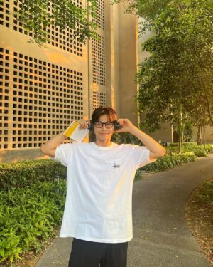 Phachara Suansri Instagram - Another year of me ขอบคุณทุกคำอวยพรครับ🌞💚
