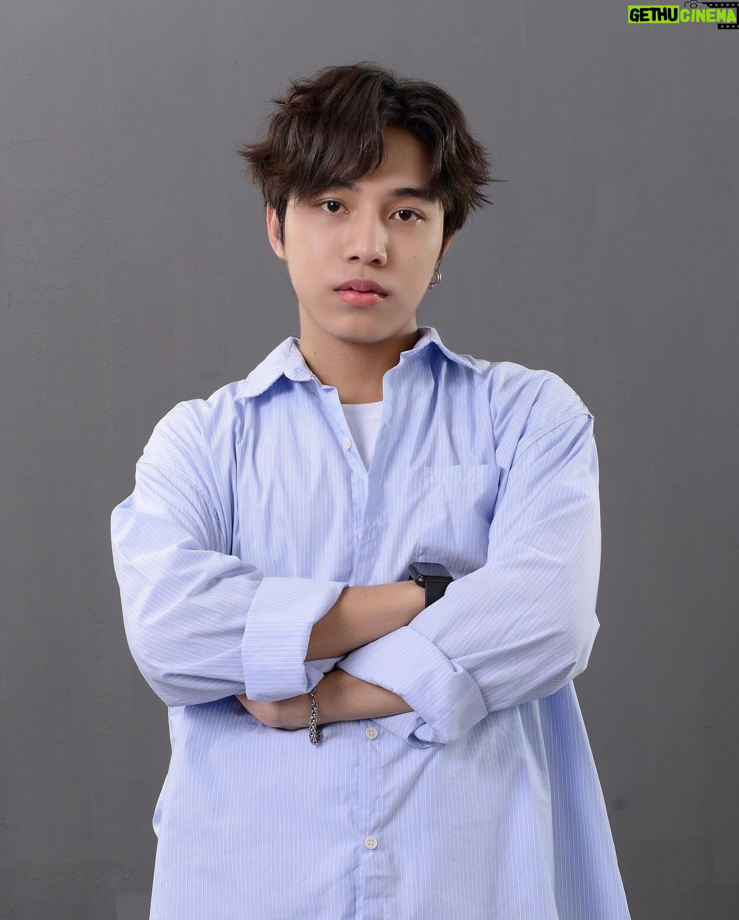 Phạm Thế Bằng - 315 Likes - Yêu nhau mấy núi cũng trèo, dù còn cái nịt vẫn đèo đi chơi 🤭