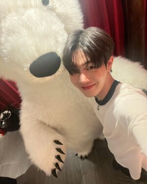 Pharinyakorn Khansawa Instagram - 🐼&🐻‍❄️

#myalienz #mynameis_yim