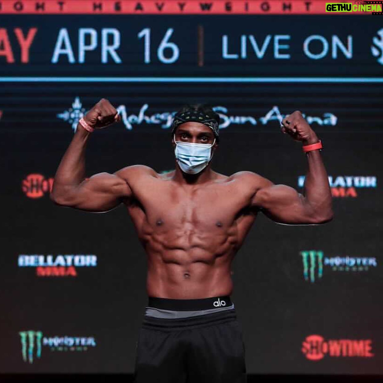 Phil Davis - 1.9K Likes - Weigh ins are over. Now it’s time to eat!
#bellator257 ....
.
.
.
.
.
#mainevent #fighter #fightlife #allornothing
#eyeofthetiger #beastmode #psualumni #psuwrestling