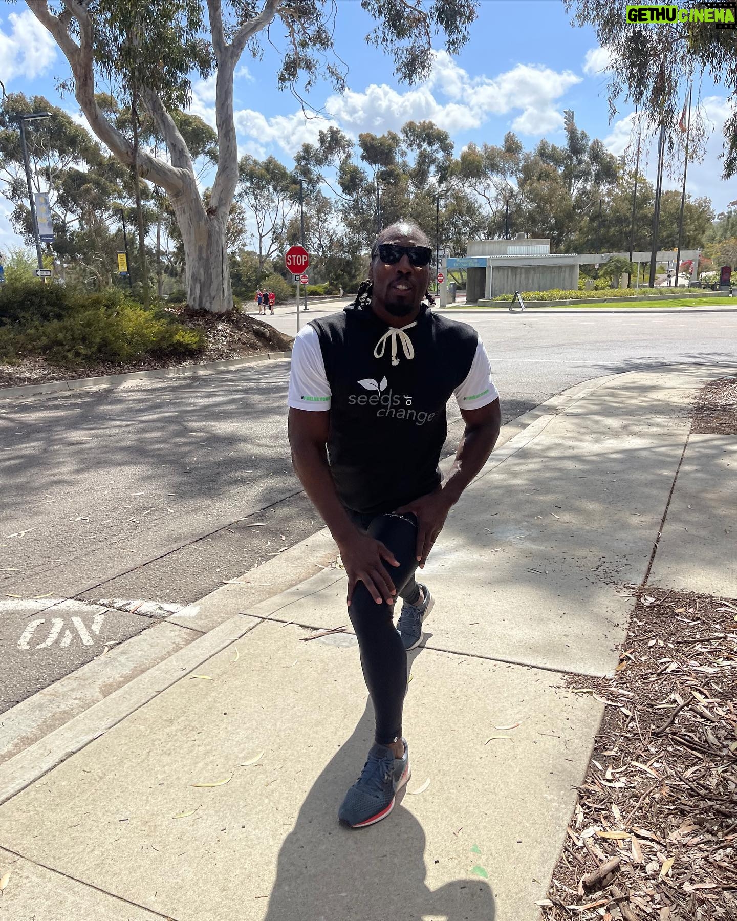Phil Davis - 515 Likes - Cardio Days 💪 6 Days Out!
.
.
.
.
.
.
#mmatraining #mmafitness #fitnessgym #fitnesspageforall #fitnessclub #fightlife #fighterlife #successfulmindset #monsterenergy