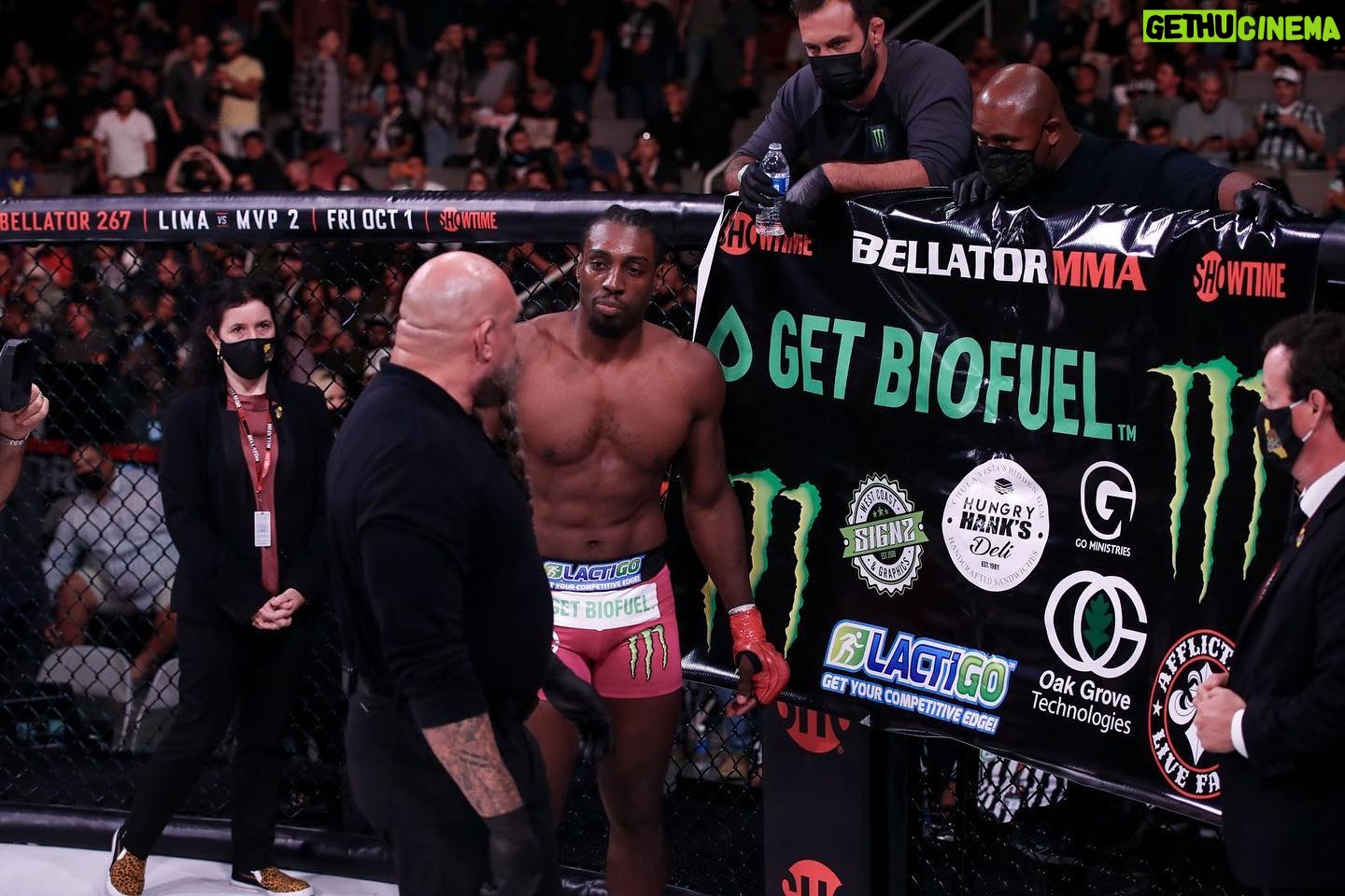 Phil Davis - 0.9K Likes - Thank you to all the people that make these moments happen.
.
.
.
.
.
.
.
.
#mmatraining #mmafitness #fitnessgym #bellatormma #fitnesspageforall #mmaworld #fitnessclub #fightlife #fighterlife #mmawrestling #wrestling #psuwrestling
#monsterenergy
#successfulmindset