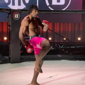 Phil Davis Instagram - IT’S APRIL!!! U guys knows what that means..... FIGHT MONTH💪

.
.

.
.
.
.
#mmatraining #mmafitness #fitnessgym #fitnesspageforall #fitnessclub #fightlife #fighterlife #successfulmindset