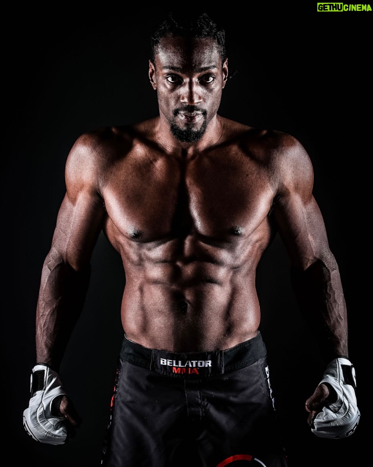 Phil Davis - 775 Likes - Exactly 1 Week Out! Next Saturday it’s go time, Make sure you guys tune in💪
.
.
.
.
.
.
#mmatraining #mmafitness #fitnessgym #fitnesspageforall #fitnessclub #fightlife #fighterlife #successfulmindset #monsterenergy