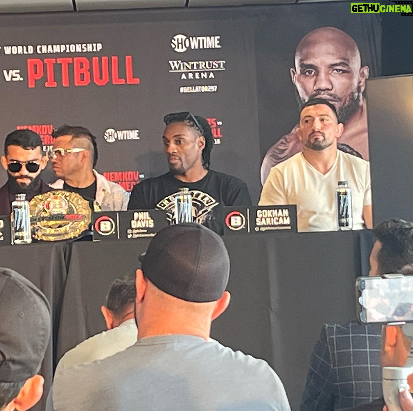 Phil Davis - 787 Likes - Press conference done. Only thing left is to weigh in and dance. #monsterenergy