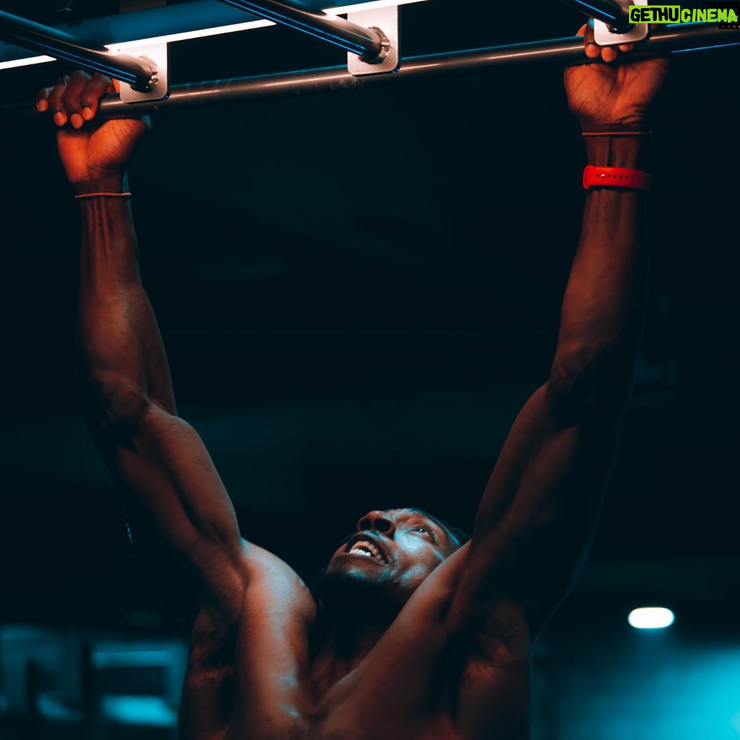 Phil Davis - 1.6K Likes - Nothing is Impossible. The word itself says “I’m Possible!”
@deadly.rythm & @ca_creative_adrenaline
.
.
.
.
.
.
#mmatraining #mmafitness #fitnessgym #fitnesspageforall #fitnessclub #fightlife #fighterlife #successfulmindset