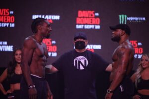 Phil Davis Instagram - Weighed in… ready to go.  #bellator266 📸 @blanca_marisa_garcia 

.

.

.

.

.

.
.
.
#mmatraining #mmafitness #fitnessgym #bellatormma #fitnesspageforall #mmaworld #fitnessclub #fightlife #fighterlife #mmawrestling #wrestling #psuwrestling
#monsterenergy
#successfulmindset
#fighterdiet #mmaworkout #mmalifestyle #mmagold #abs #absondeck