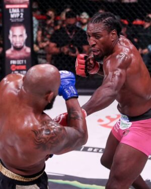 Phil Davis Instagram - Happy Birthday to "Mr Wonderful," @philmrw! 🎂

Who would you like to see the No.2 ranked Bellator light heavyweight face next? 🤔