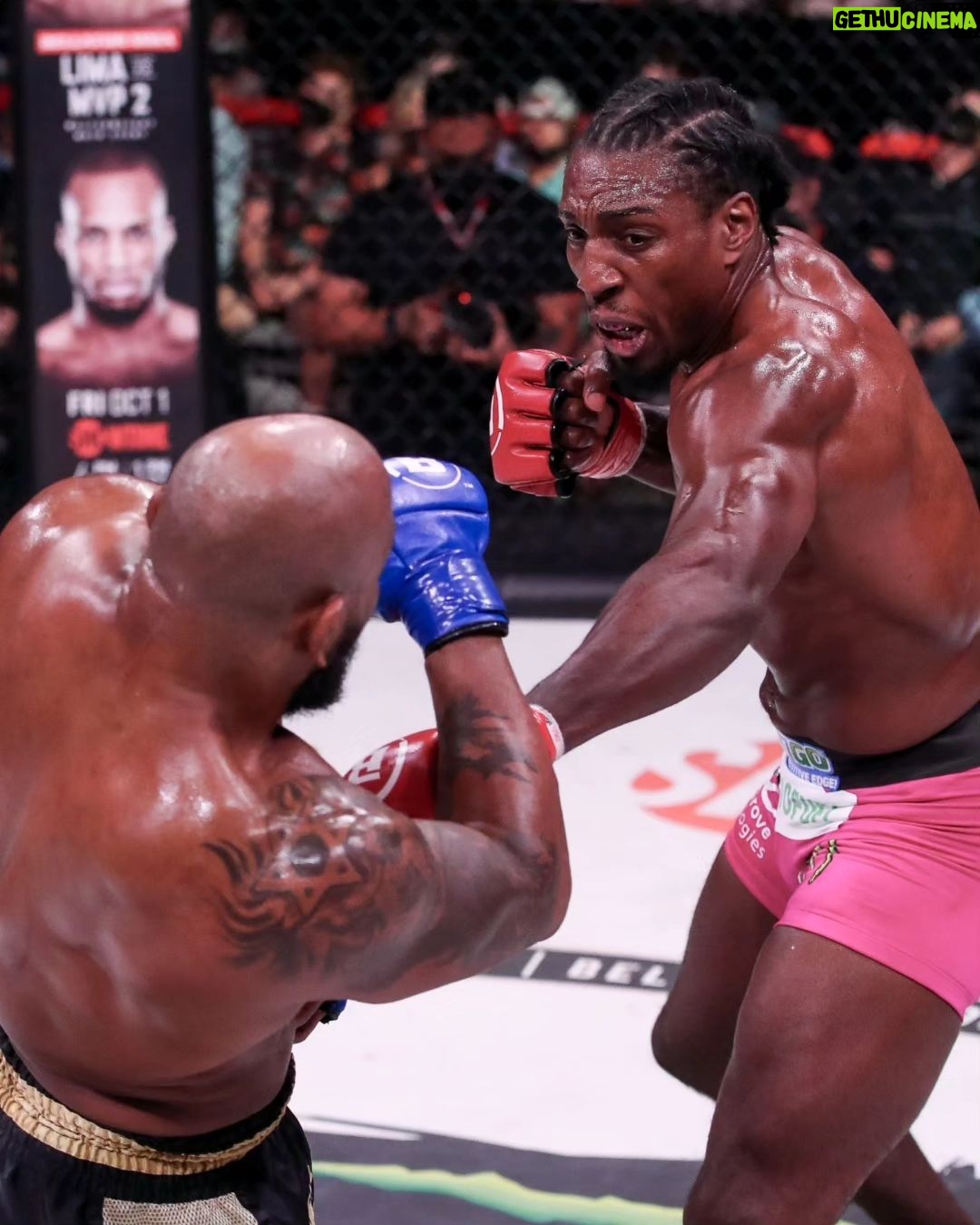 Phil Davis - 3.4K Likes - Happy Birthday to "Mr Wonderful," @philmrw! 🎂
Who would you like to see the No.2 ranked Bellator light heavyweight face next? 🤔
