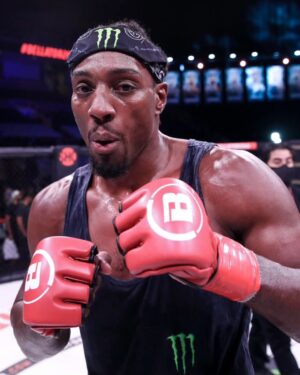 Phil Davis Instagram - Happy Birthday to "Mr Wonderful," @philmrw! 🎂

Who would you like to see the No.2 ranked Bellator light heavyweight face next? 🤔