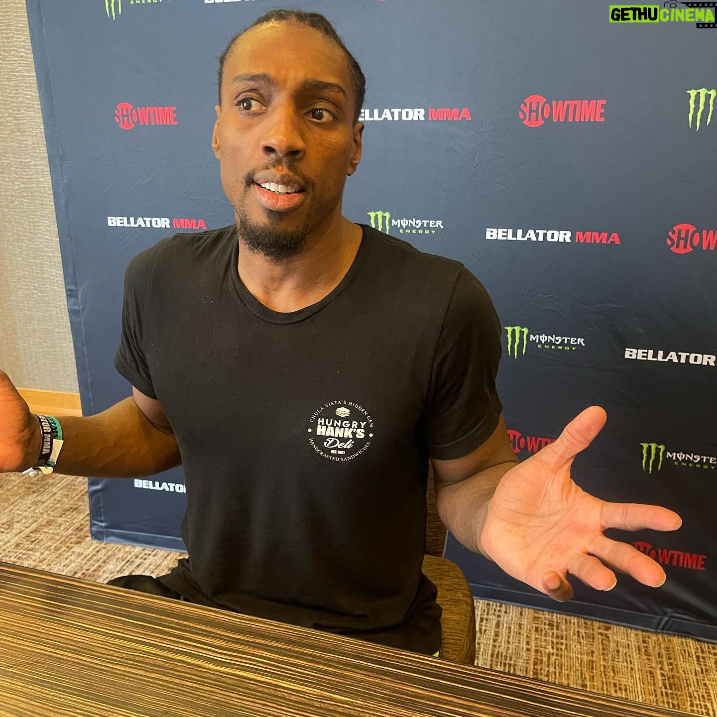 Phil Davis - 1K Likes - Photo dump from virtual press conference and pre fight media
.
.
.
.
.
.
.
.
#mmatraining #mmafitness #fitnessgym #bellatormma #fitnesspageforall #mmaworld #fitnessclub #fightlife #fighterlife #mmawrestling #wrestling #psuwrestling
#monsterenergy
#successfulmindset
#fighterdiet #mmaworkout