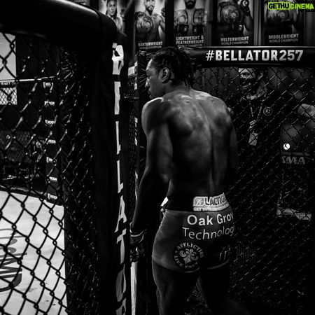 Phil Davis - 2.2K Likes - To all my fans, I wanted to say thank you so much for supporting me! I know we didn’t get the outcome we wanted this time but there is always room for improvement. I can’t wait to see what the future holds for me and I’m glad I get to bring you guys along with me on this journey. Now we are on the hunt!
-Mr. Wonderful
.
.
.
.
.
#mmatraining #mmafitness #fitnessgym #fitnesspageforall #fitnessclub #fightlife #fighterlife #successfulmindset