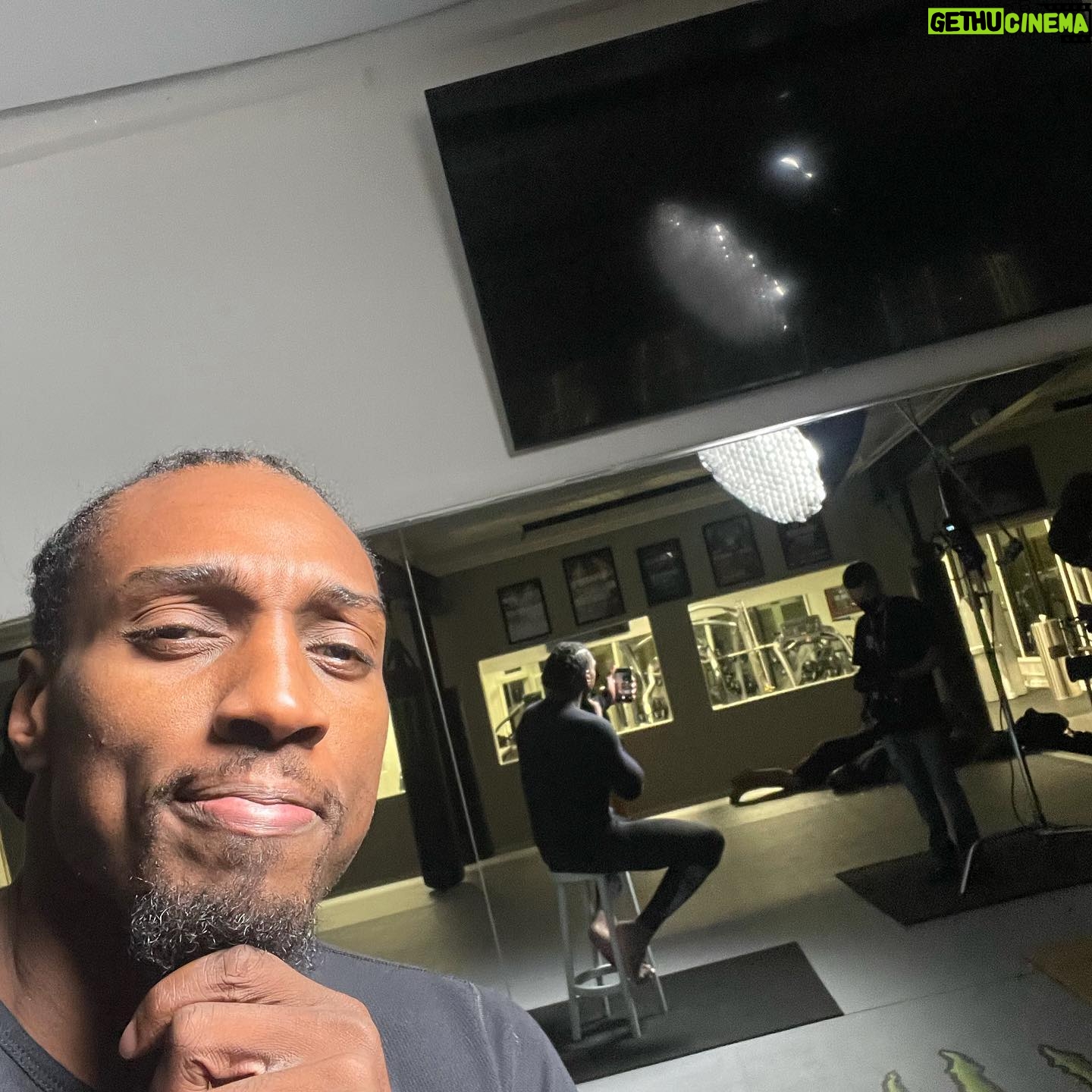 Phil Davis - 1K Likes - Photo dump from virtual press conference and pre fight media
.
.
.
.
.
.
.
.
#mmatraining #mmafitness #fitnessgym #bellatormma #fitnesspageforall #mmaworld #fitnessclub #fightlife #fighterlife #mmawrestling #wrestling #psuwrestling
#monsterenergy
#successfulmindset
#fighterdiet #mmaworkout
