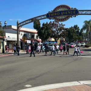 Phil Davis Instagram - Big thank you to everyone who donated a beautiful Sunday afternoon to walk for our sistas. Special thank you to @ricoson3rd_thesalon  for hosting a great event.  Be blessed 👊🏾. 

.

.

.

.

.

.
.
.
#mmatraining #mmafitnesstraining #cancerwalk #pink #pinkribbon #fightcancer