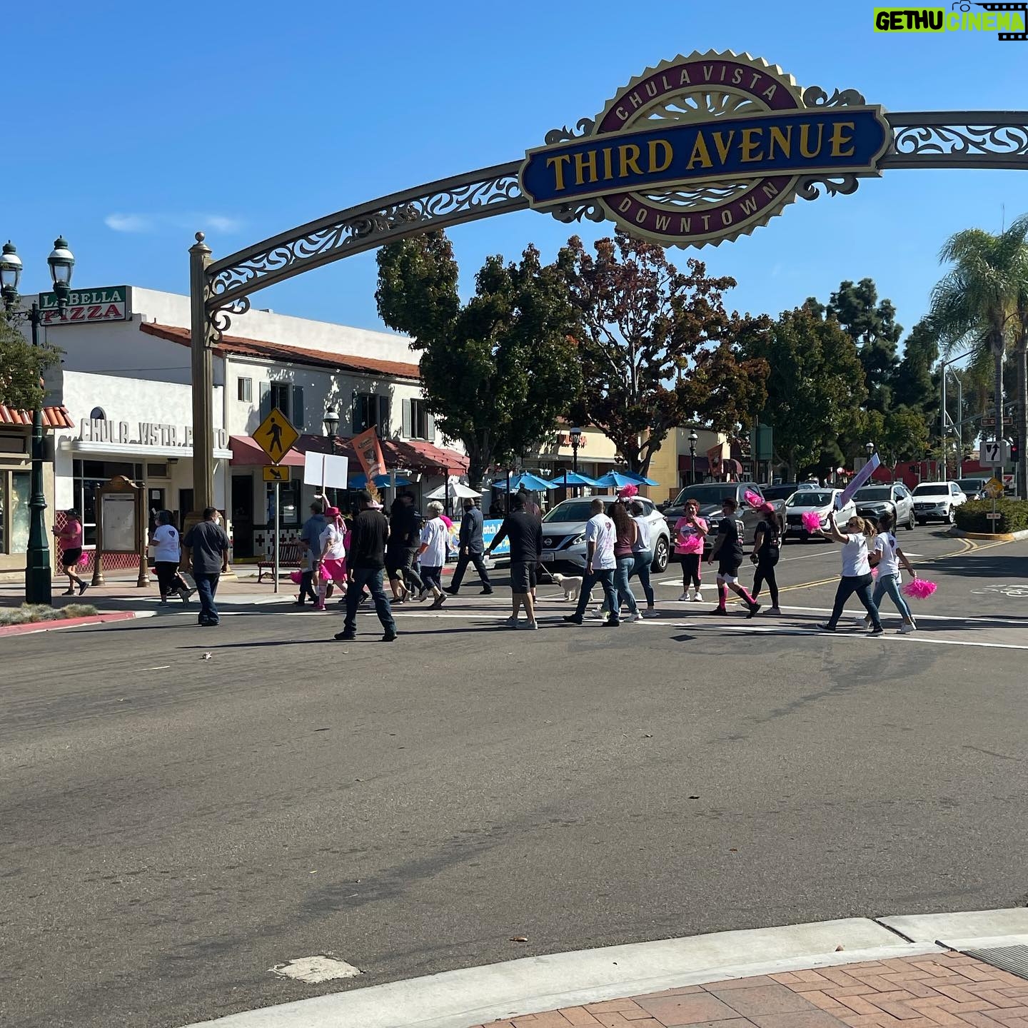 Phil Davis - 700 Likes - Big thank you to everyone who donated a beautiful Sunday afternoon to walk for our sistas. Special thank you to @ricoson3rd_thesalon for hosting a great event. Be blessed 👊🏾.
.
.
.
.
.
.
.
.
#mmatraining #mmafitnesstraining #cancerwalk #pink #pinkribbon #fightcancer