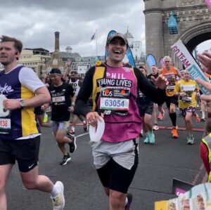 Phil Dunster Instagram - BLOODY HELL

Wow wow wow

That was AMAZING and REALLY LONG. Who knew running the marathon was SO SO LONG.

I think I’ve just about stopped sweating now. (The absolute snarl of me in the 4th about to cross the line LOL)

I’m so deeply humbled, honoured and grateful to each and everyone one of you who sponsored me. 
Together we raised over £15,000. I mean. I’m blubbing, lads. Wow.

Your money is going to support young people fighting cancer via @younglivesvscancer who are a BRILLIANT charity and I loved meeting all the other YLvC runners on Sunday. The entire charity is chock-a-block with HEROES. Thank you.

The final slide is who got me through this. Rory. Look at him. Who WOULDN’T run a marathon for that little bean. Follow @team_rory to learn more about his story. Matt (my cousin) and Amy, his parents, are total inspirations.

Big love.