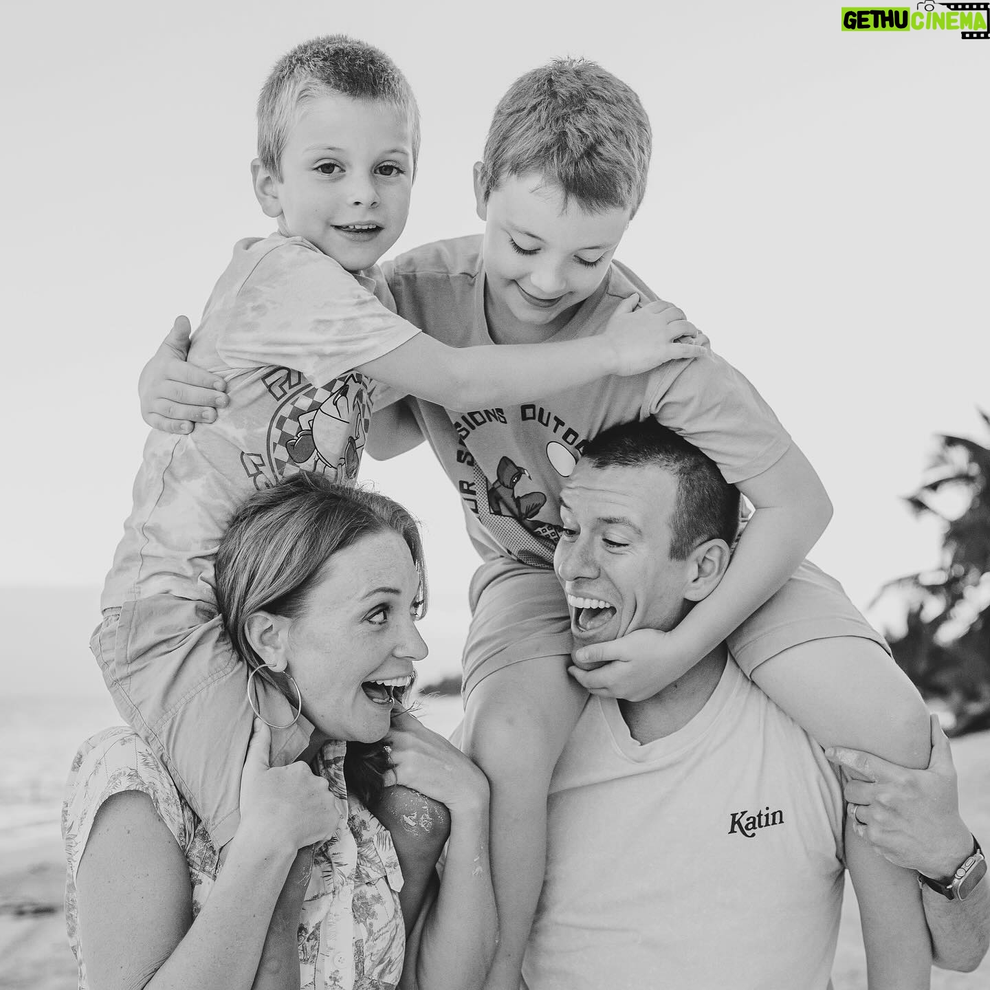 Philip DeFranco - 23.8K Likes - We actually took some family photos for once š¤£ā¤ļø