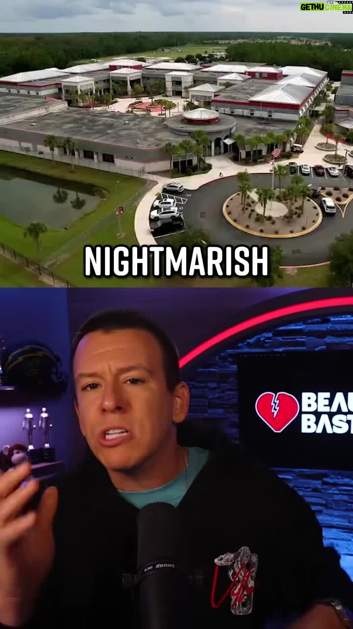 Philip DeFranco - 6.7K Likes - A tragedy at school in Florida was narrowly avoided after one teen spoke up #DeFranco #School #Scary #News