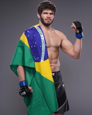 Philipe Lins Instagram - No matter the size of the mountain, no matter the size of the challenge, no matter the size of your dream, believe with all your heart! // Não importa o tamanho da montanha, não o importa o tamanho do desafio, não importa o tamanho do seu sonho, acredite de todo seu coração!!!

#ufc #mma #att #kimura #teamlins #keepgoing #nevergiveup