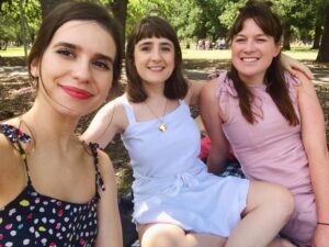 Philippa Coulthard Instagram - Picnic with @elizamccabe @stephirvine_ ✨💗