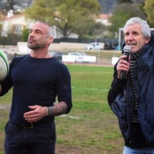 Philippe Bas Instagram - Coup d’envoi avec son président et très belle victoire pour le @rugby_club_draguignan_ ! Invaincu à domicile cette saison. 👏👏👏🔥🏉 #patrickrateau #rcdraguignan #rugby #varmatin