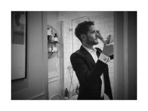 Phoebe Fox Instagram - Because even best actor nominees have to style their hair with random, back of the cupboard hair products. @kyle_soller