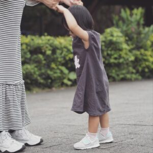 Phoebe Lin Instagram - 大家都很擔心先生的頸椎。