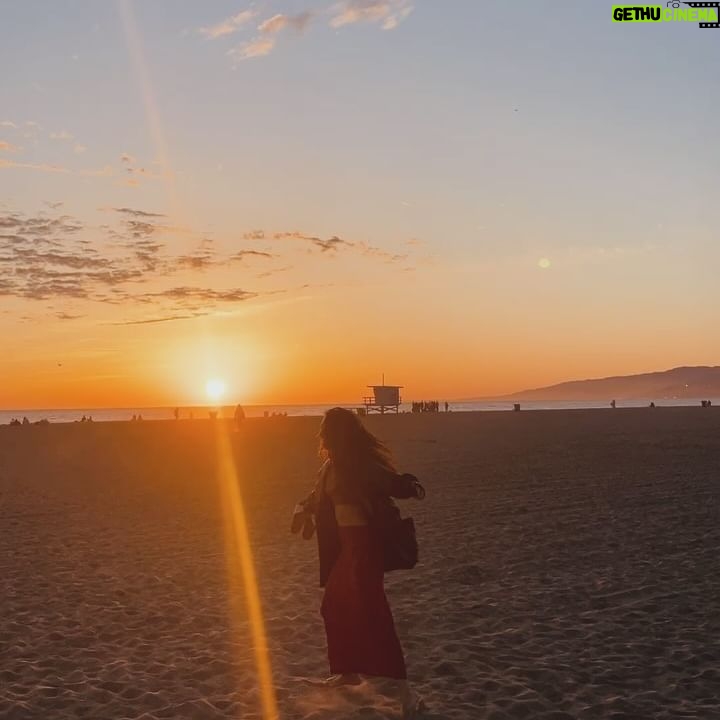 Phoebe Miu - 0.9K Likes - it’s alllll gravy 🌞