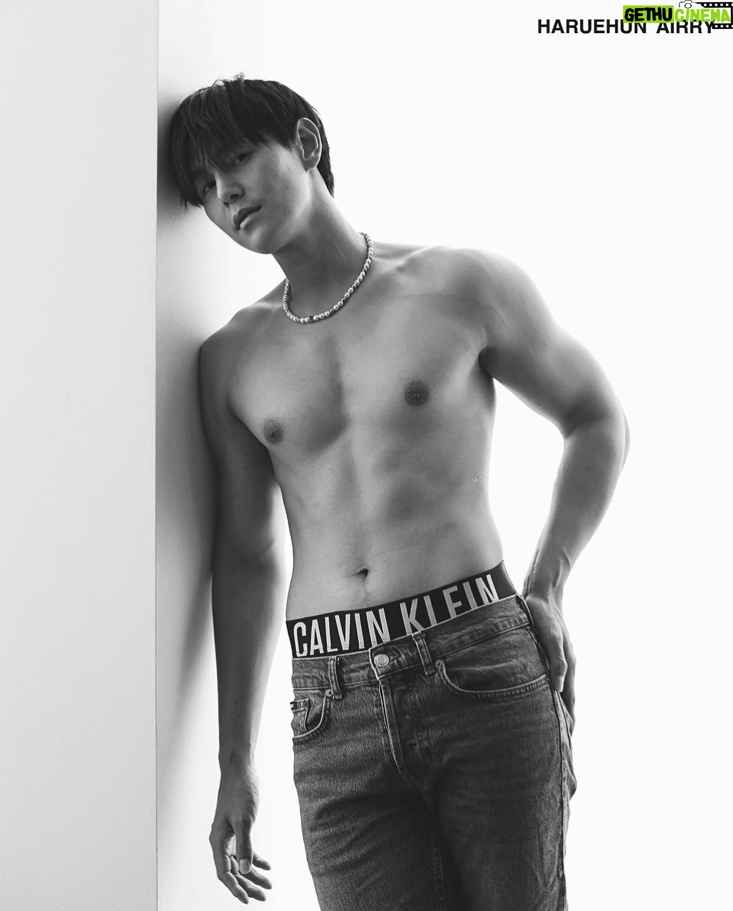 Phromphiriya Thongputtaruk - 28.2K Likes - 🖤
📸 @haruehun_airry