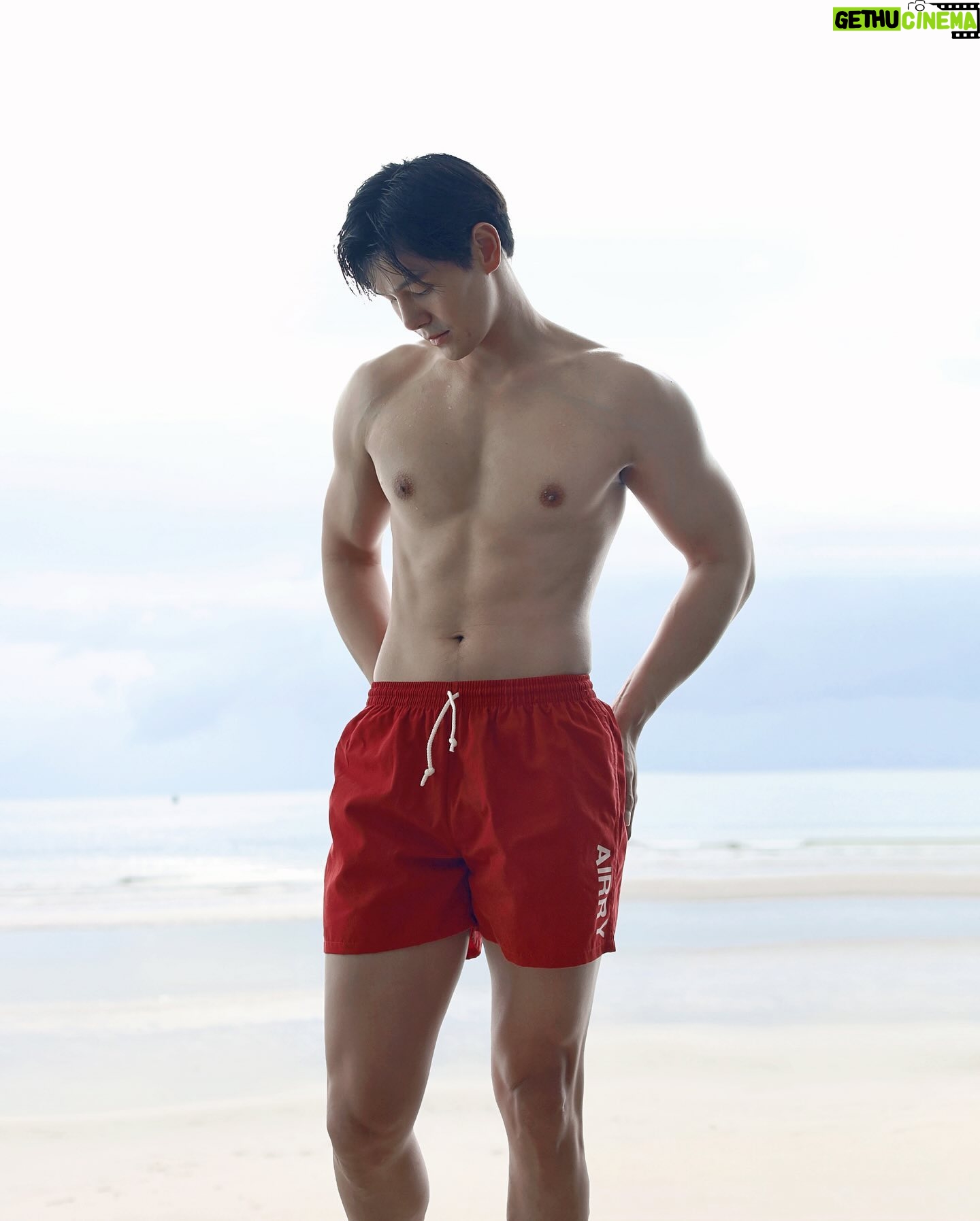 Phromphiriya Thongputtaruk - 31.7K Likes - อากาศร้อน
📸 @haruehun_airry