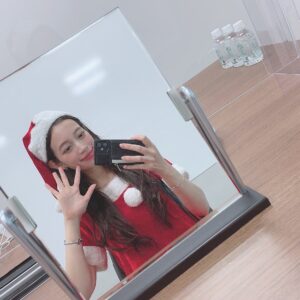 Phương Chị Instagram - メリークリスマス🎄
⁡
Merry Christmas🎂
⁡
Giáng sinh vui vẻ🎅
⁡
💝