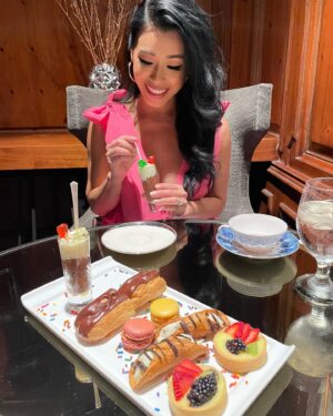 Phuong Kubacki Instagram - These gummy bears were soaked in Vodka 🙊 #tipsytea #hightea #teaparty 🍵🥂🍩🍭🧁🍰👗