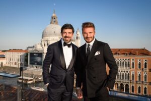 Pierfrancesco Favino Instagram - In vista di nuove rotte con @davidbeckham 

@rivayacht 
@ferrettigroup 
#riva180th

Grazie al mio amico Alberto Galassi
