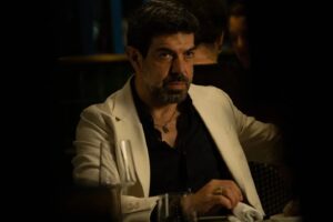 Pierfrancesco Favino Instagram - Grazie al Globo d’Oro per la candidatura a miglior attore per L’ultima notte di Amore.
Sono molto felice.

#lultimanottediamore 
@globodoro
@visionfilmdistribution @theindianaway @adler_entertainment @motel_andrea