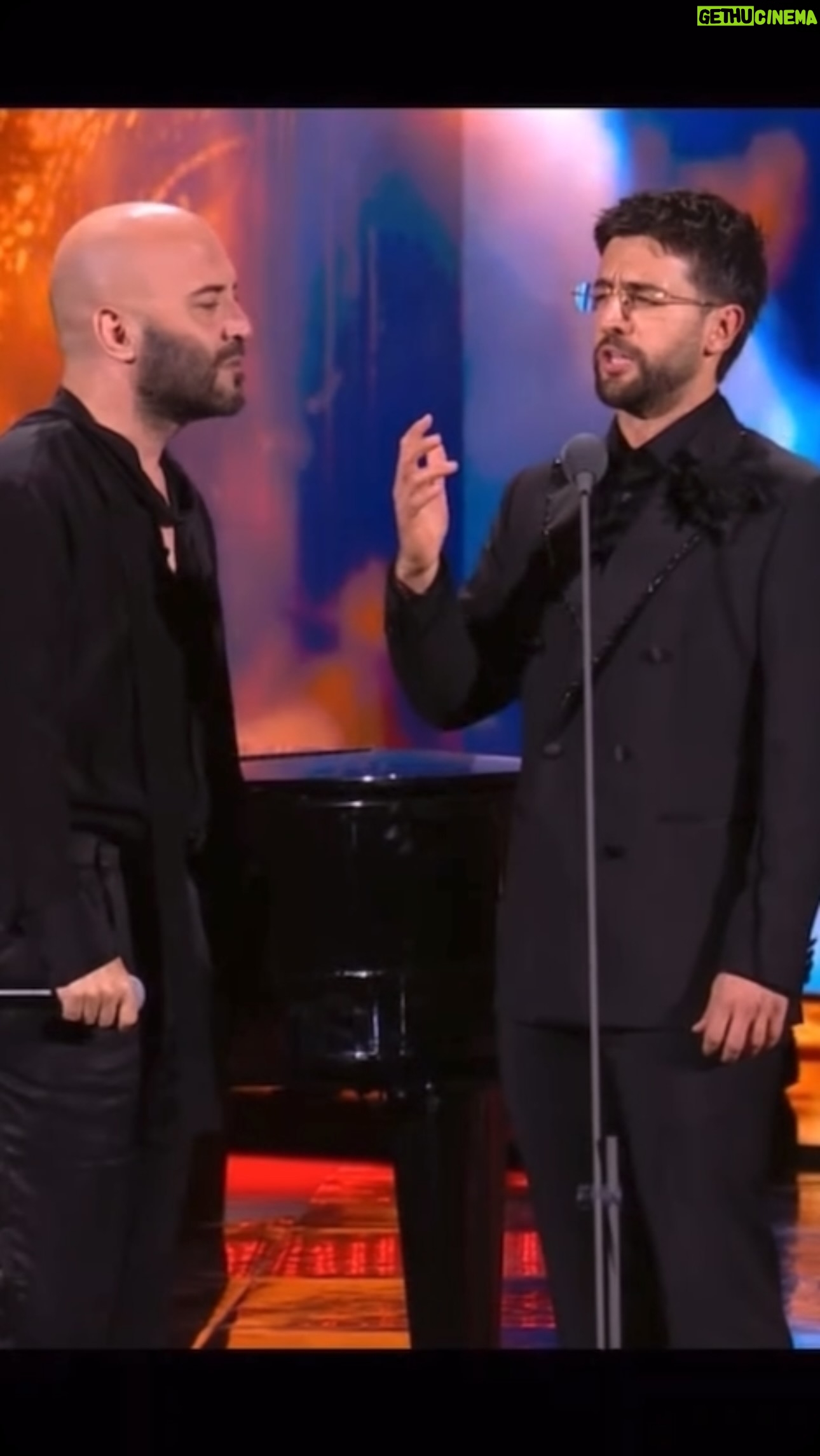 Piero Barone - 3.2K Likes - “Solo Per Te”
@giulianosangiorgi_official
#TuttiPerUno