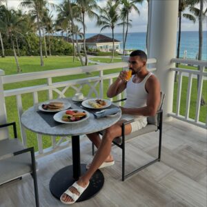 Pierre Abena Instagram - There was a time in my life when a 3 course breakfast on the balcony of an ocean view suite was just a dream 💭Building my brand, lifestyle, habits, career, and skills has led me to experiences like this. Although it seems picture perfect, it comes with hard work and focus— and lot of organization and dedication behind the scenes. I want to encourage you to keep working, keep building and keep dreaming until you get there 🔥🌴☀️
.
.
.
.
.
#workhard #motivation #weekend #enjoylife #fridaymood #views #beachlife #brunch #luxurylifestyle #fourseasons #bahamaslife #islandlifestyle