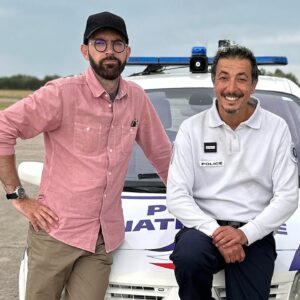 Pierre Chabrier Instagram - De belles équipes de bras cassés. Je suis désolé mais @ericpointjudor sur la 5ème photo c’est vraiment Vince Turbo Diesel. @jenny_letellier avec MON pantalon. @hafid.f.benamar vêtu de son plus beau sourire,  @monsieurpoulpe très à l’aise avec la JoCON ainsi que le roi de la @chenille_school_academy à côté de Monsieur Levy-demment. Merci à toute l’équipe ainsi qu’au personne ayant paritcipé à l’émission de prêt ou de loin. 🫶🏻