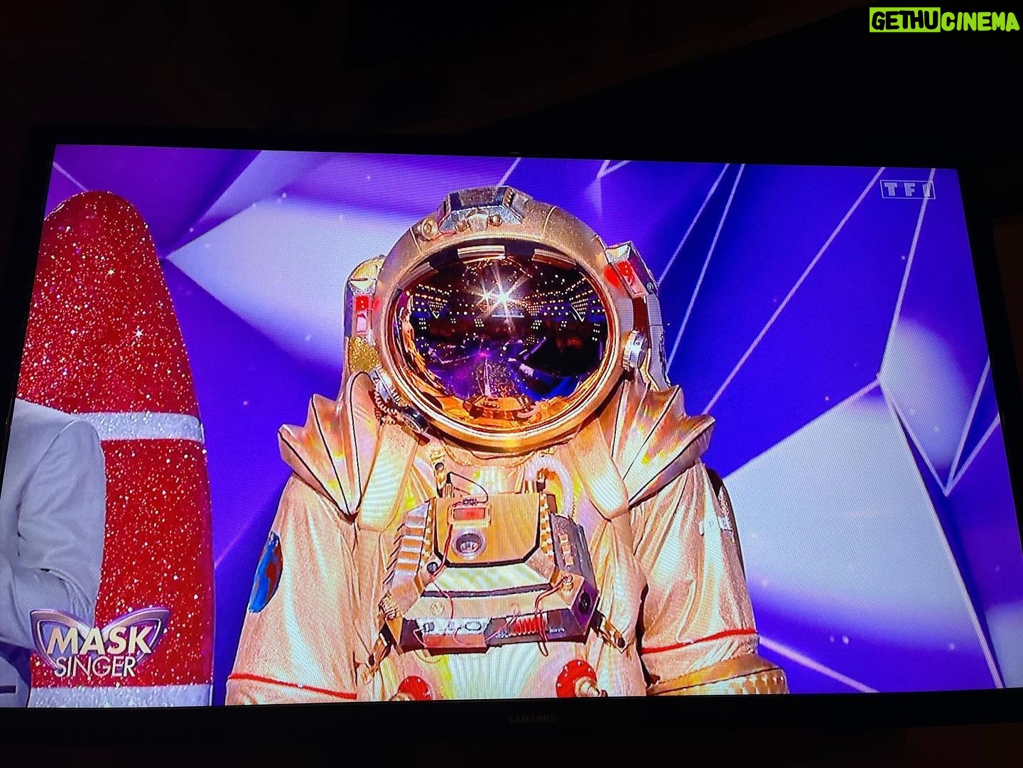 Pierre Palmade - 3.5K Likes - Démasqué !….j’étais bien sur la lune 😊 #masksinger